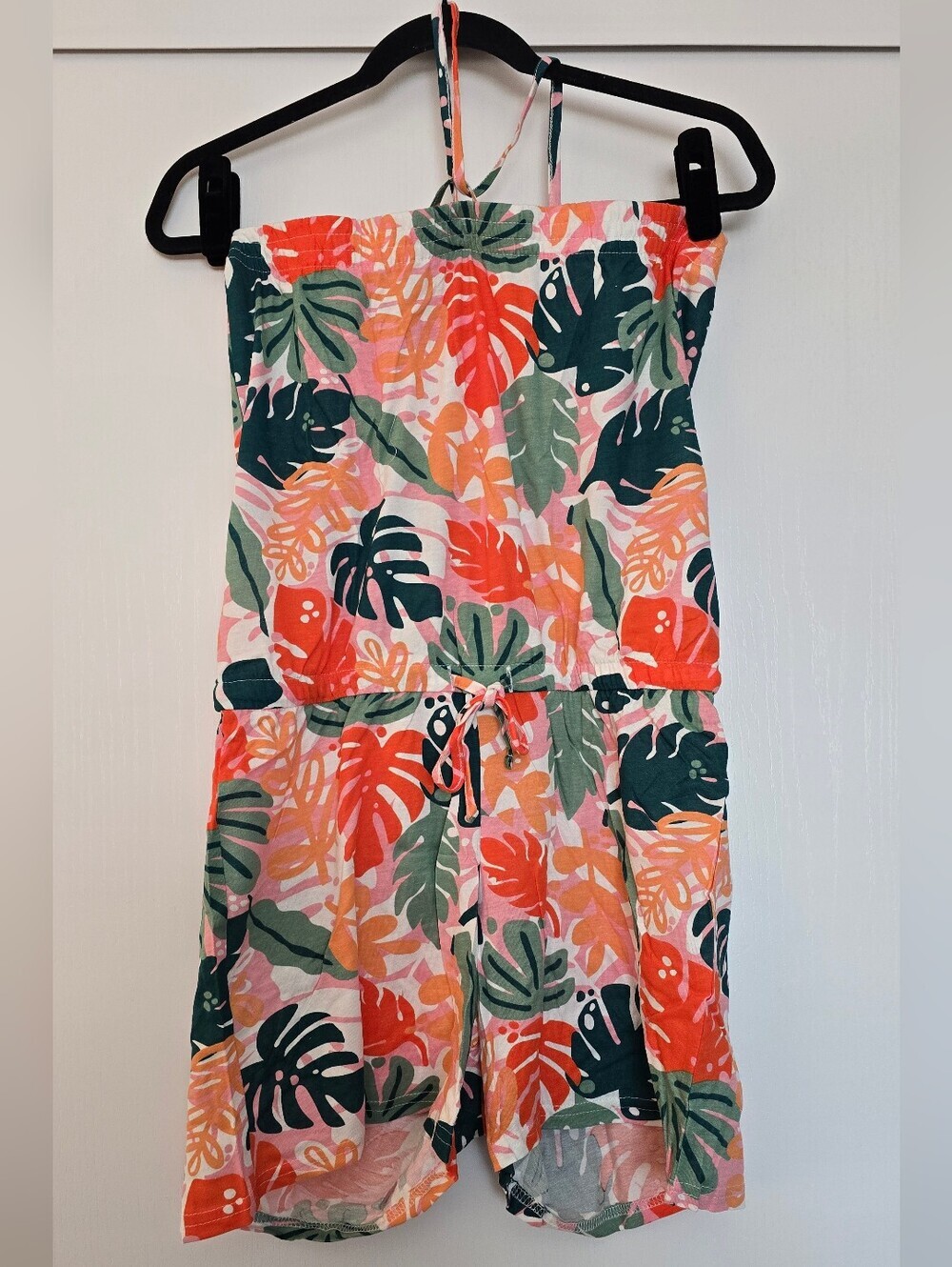 Serra - (NWOT) Tropical Print One-Piece Shorts Romper With Removable Straps